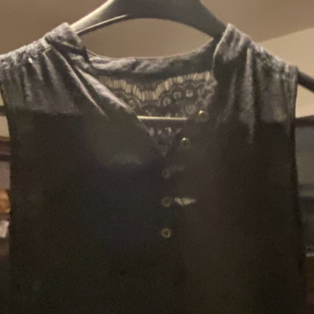 Women’s Small Dress Shirt
